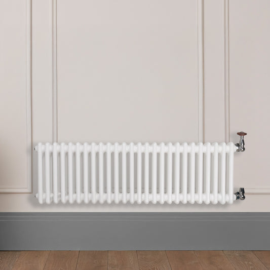 Grzejnik Dekoracyjny Żeberkowy - 3 Kolumnowy Biały - 426x1190mm, Designerski grzejnik na ścianie wyłożonej panelami Empire