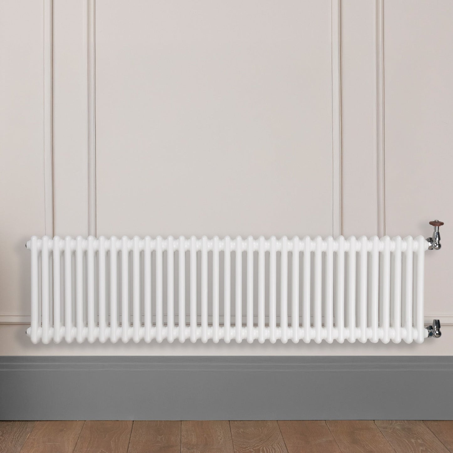 Grzejnik Dekoracyjny Żeberkowy - 3 Kolumnowy Biały - 426x1595mm, poziomy grzejnik dekoracyjny w ścianie panelowej