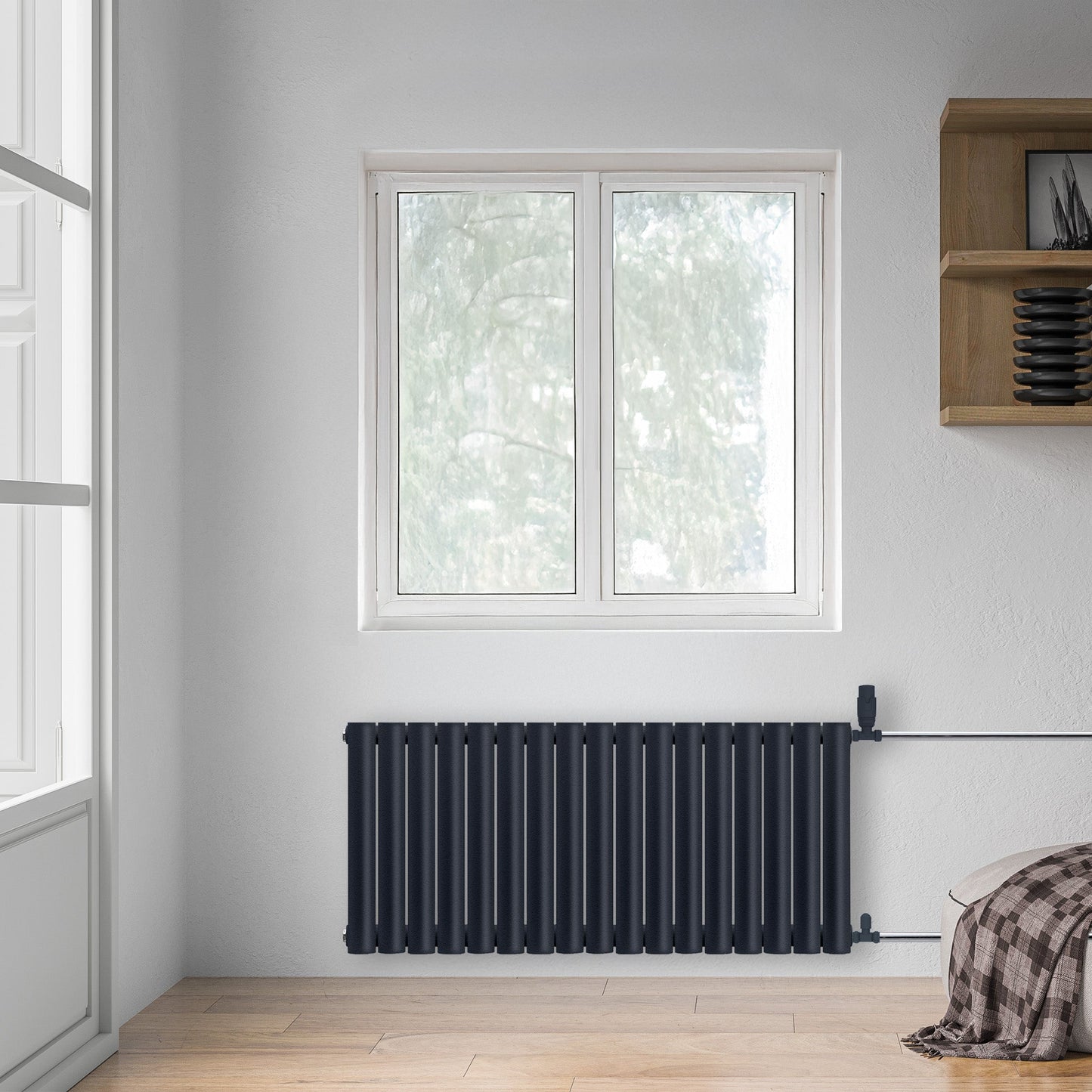 Grzejnik Dekoracyjny - Owalny Kolumnowy Antracytowy - 545x1003mm, poziomy grzejnik w sypialni firmy Heissmann