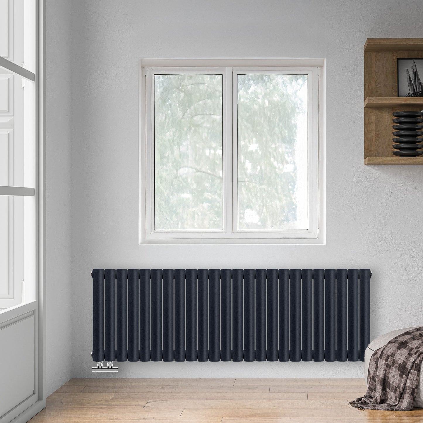 Grzejnik Dekoracyjny - Owalny Podwójny Kolumnowy Antracytowy - 560x1416mm, poziomy grzejnik w sypialni firmy Heissmann