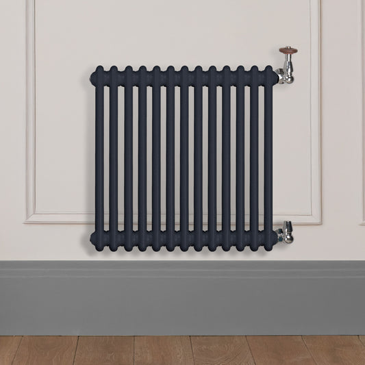 Grzejnik Dekoracyjny Żeberkowy - 2 Kolumnowy Szary - 576x605mm, Designerski grzejnik na ścianie wyłożonej panelami Empire