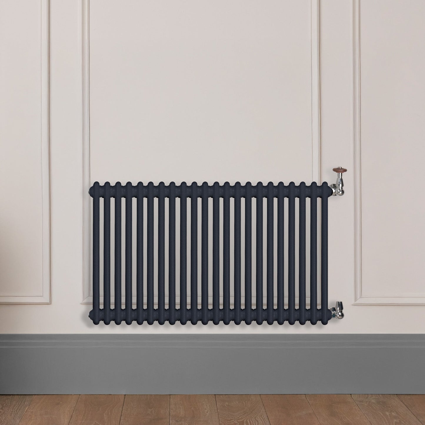 Grzejnik Dekoracyjny Żeberkowy - 2 Kolumnowy Antracytowy - 576x1010mm, poziomy grzejnik dekoracyjny w ścianie panelowej