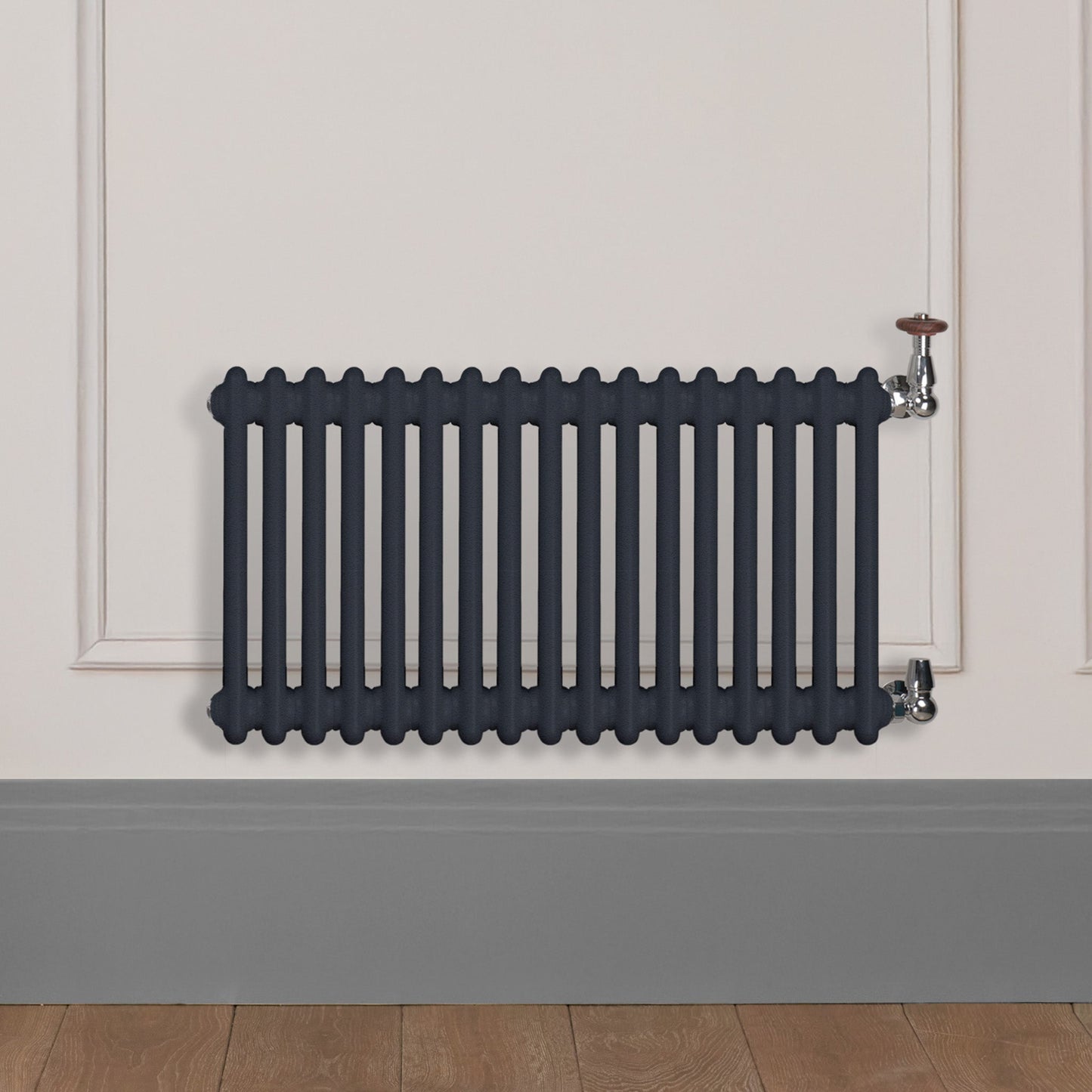 Grzejnik Dekoracyjny Żeberkowy - 3 Kolumnowy Antracytowy - 426x785mm, poziomy grzejnik dekoracyjny w ścianie panelowej