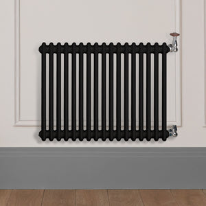 Grzejnik Dekoracyjny Żeberkowy - 2 Kolumnowy Czarny - 576x785mm, Designerski grzejnik na ścianie wyłożonej panelami Empire