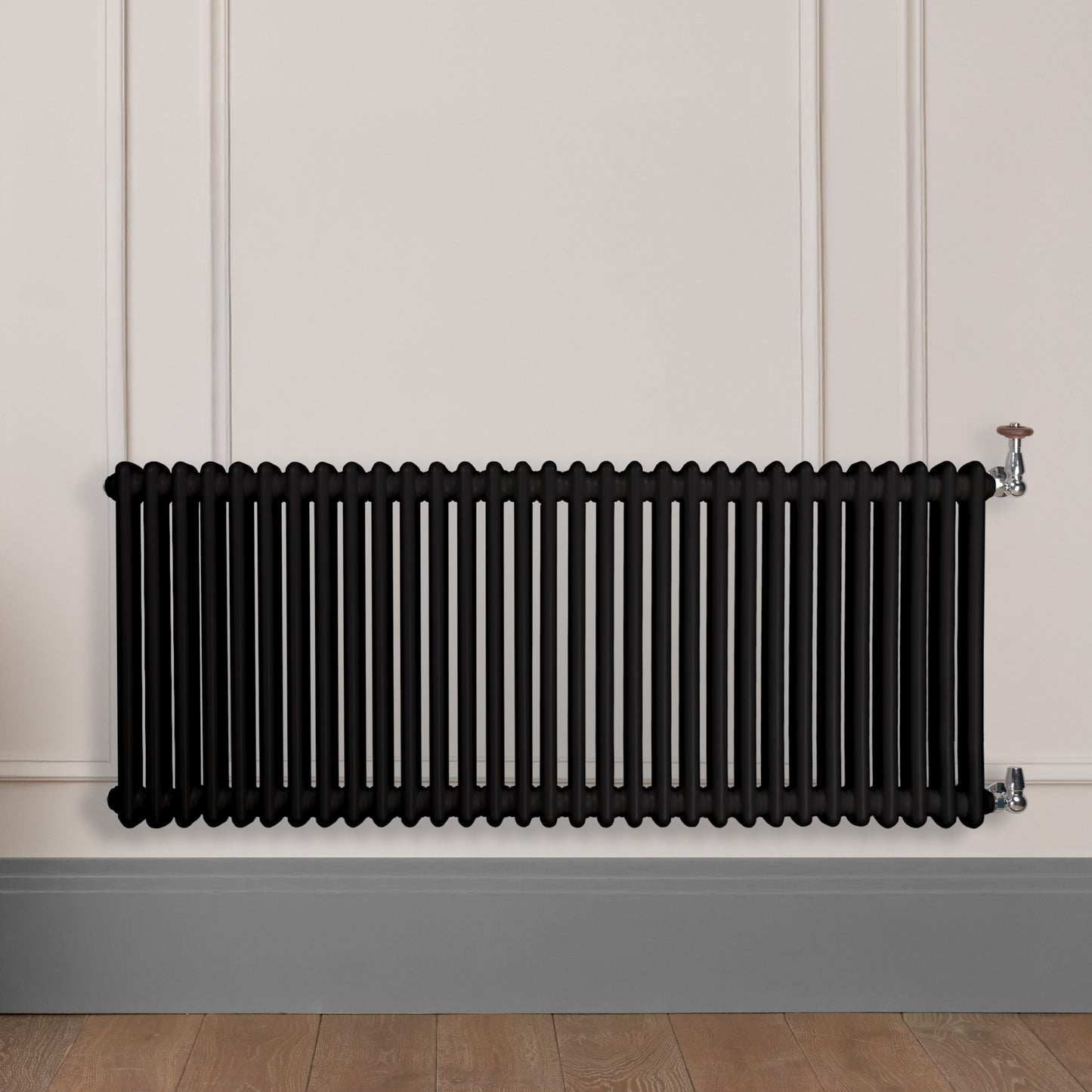 Grzejnik Dekoracyjny Żeberkowy - 2 Kolumnowy Czarny - 576x1415mm, Designerski grzejnik na ścianie wyłożonej panelami Empire