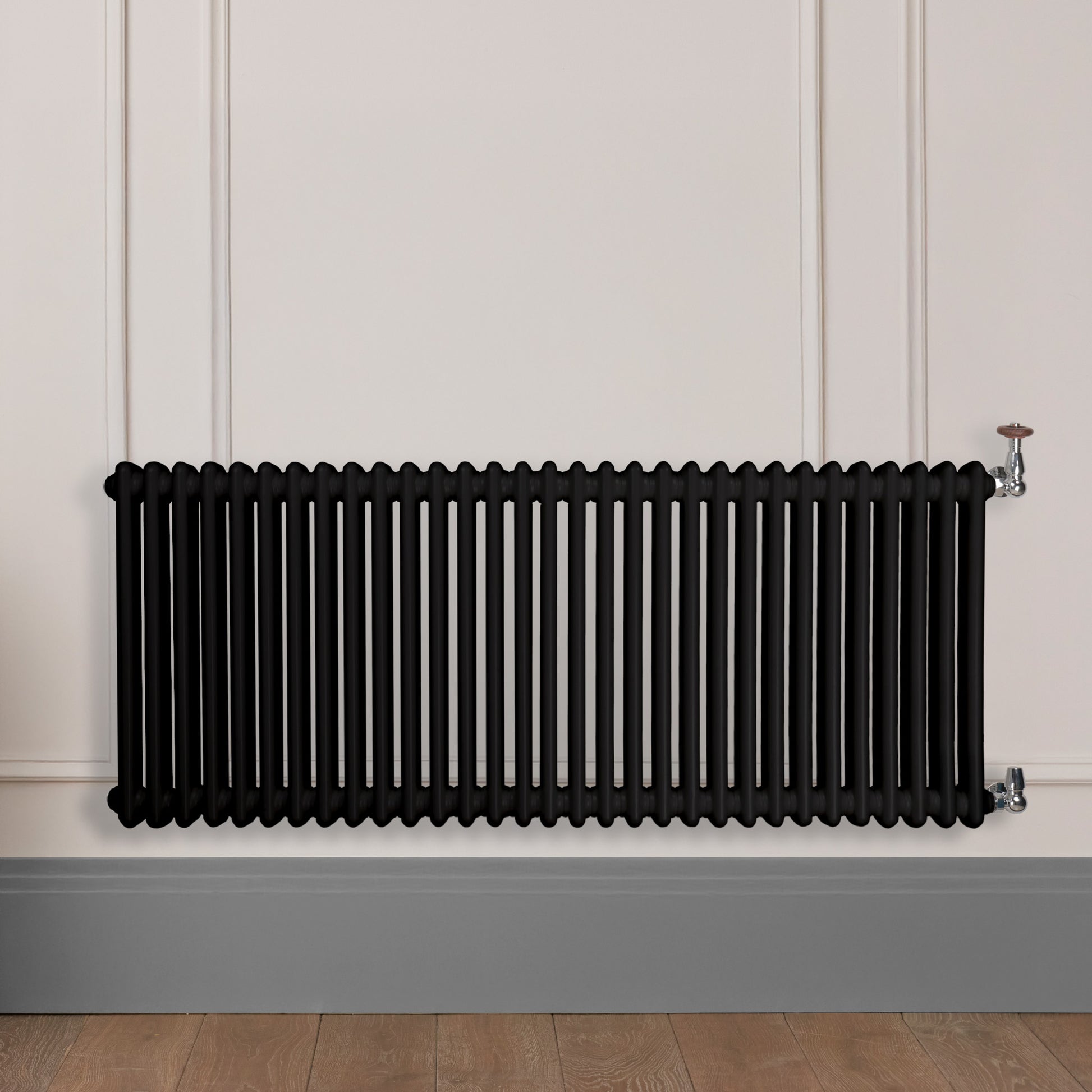 Grzejnik Dekoracyjny Żeberkowy - 2 Kolumnowy Czarny - 576x1415mm, Designerski grzejnik na ścianie wyłożonej panelami Empire