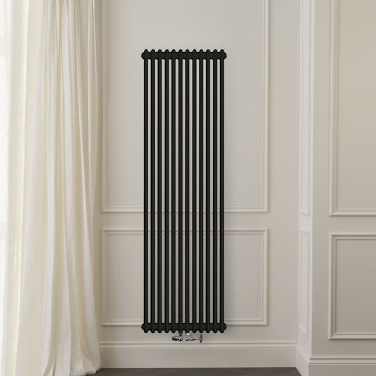 Grzejnik Dekoracyjny Pionowy - 3 Kolumnowy Czarny - 1800x560mm, Designerski grzejnik na ścianie wyłożonej panelami Empire