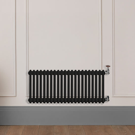 Grzejnik Dekoracyjny Żeberkowy - 3 Kolumnowy Czarny - 426x1010mm, Designerski grzejnik na ścianie wyłożonej panelami Empire