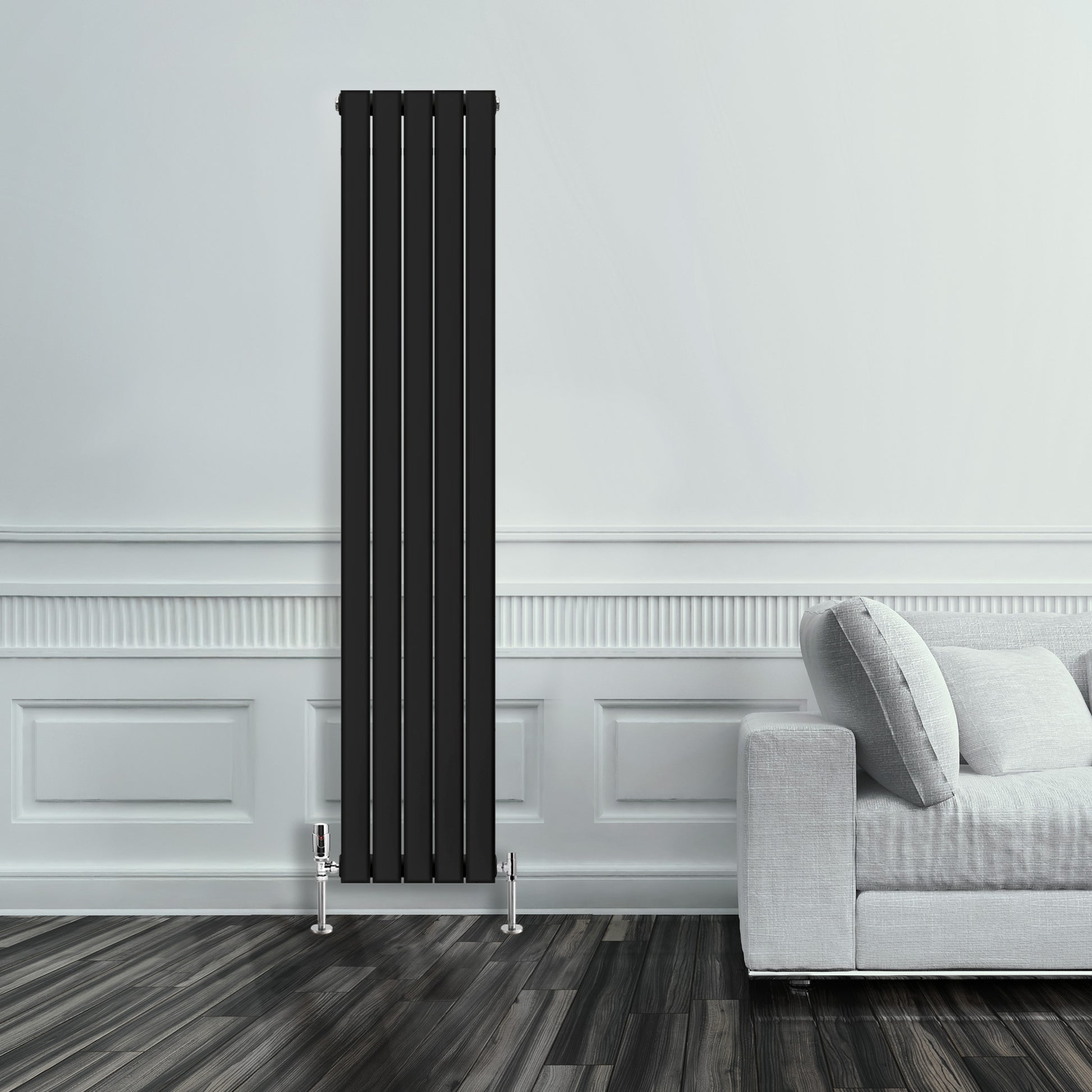 Grzejnik Pionowy Ozdobny - Podwójny Panelowy Czarny - 1800x350mm, Pionowy grzejnik dekoracyjny na ścianie firmy Heissmann