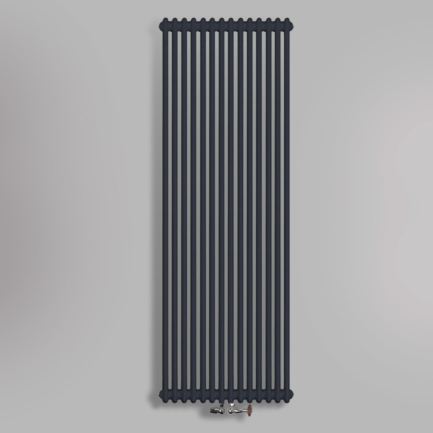 Grzejnik Dekoracyjny Pionowy - 3 Kolumnowy Antracytowy - 1800x650mm, gładkie tło firmy Empire