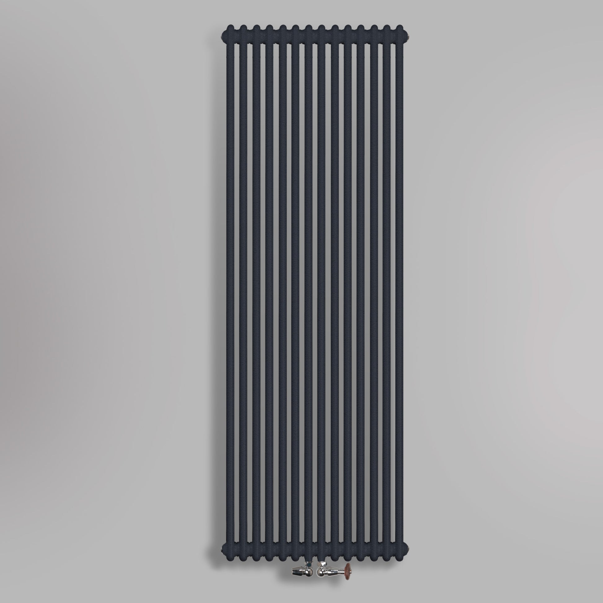 Grzejnik Dekoracyjny Pionowy - 3 Kolumnowy Antracytowy - 1800x650mm, gładkie tło firmy Empire