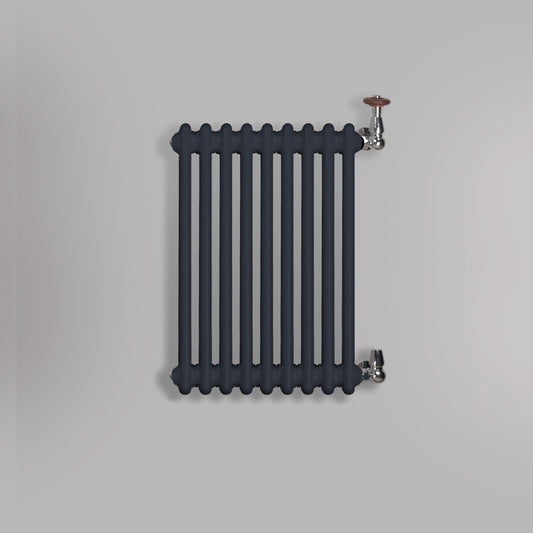 Grzejnik Dekoracyjny Żeberkowy - 3 Kolumnowy Antracytowy - 576x425mm, gładkie tło firmy Empire