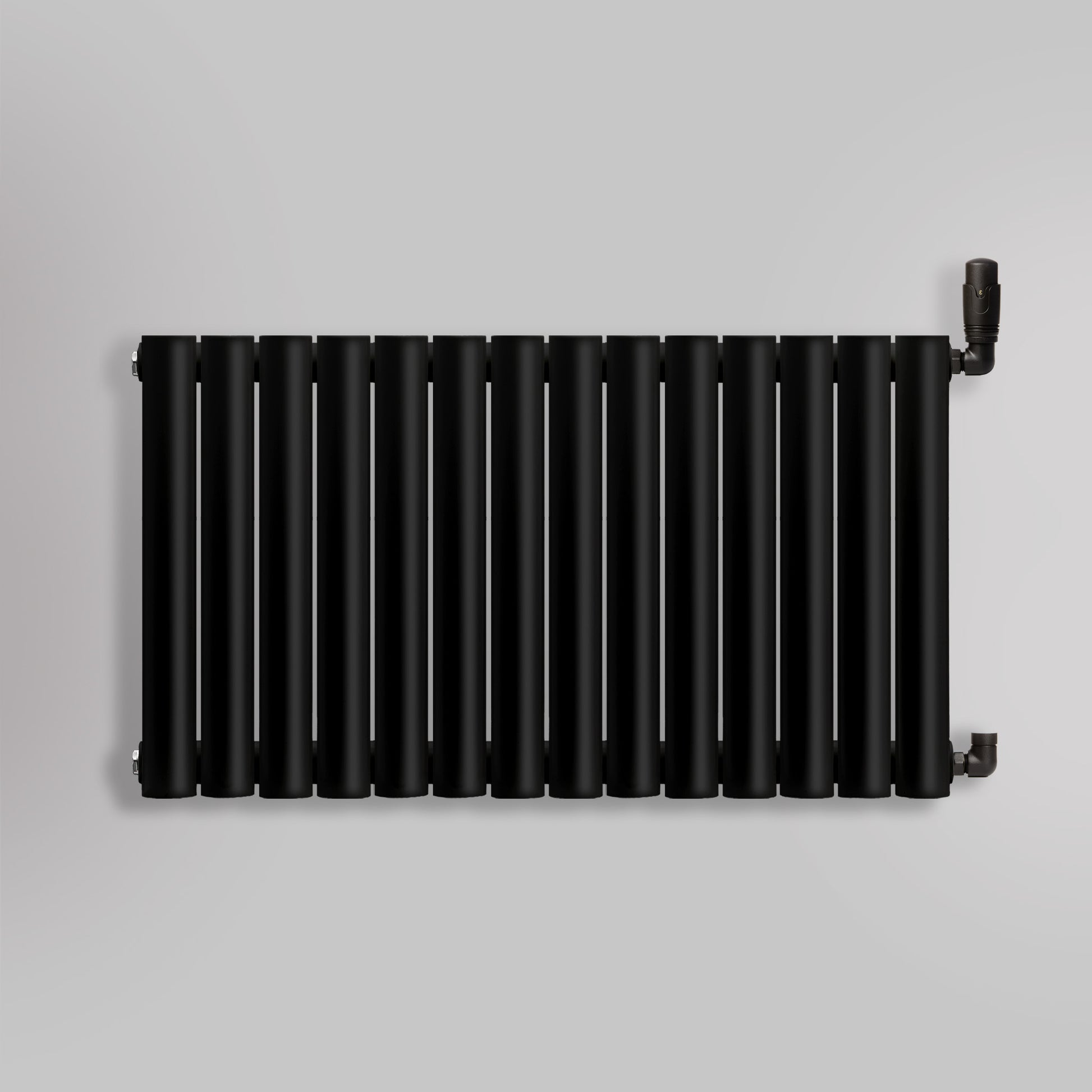 Grzejnik Dekoracyjny - Owalny Podwójny Kolumnowy Czarny - 560x826mm, gładkie tło