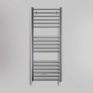 Grzejnik Łazienkowy Drabinkowy - Chrom - 1200x500mm, gładkie tło firmy Lazzarini