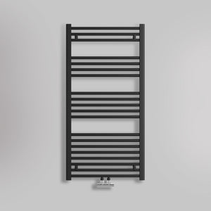 Grzejnik Łazienkowy Drabinkowy D50 - Czarny - 1188x600mm, gładkie tło firmy Lazzarini