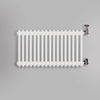 Grzejnik Dekoracyjny Żeberkowy - 3 Kolumnowy Biały - 426x785mm, gładkie tło firmy Empire