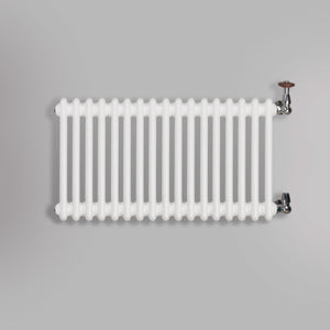 Grzejnik Dekoracyjny Żeberkowy - 3 Kolumnowy Biały - 426x785mm, gładkie tło firmy Empire