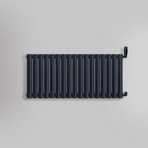 Grzejnik Dekoracyjny - Owalny Kolumnowy Antracytowy - 545x1003mm, gładkie tło firmy Heissmann