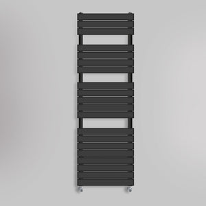 Grzejnik Łazienkowy Nowoczesny - Czarny - 1564x500mm, gładkie tło firmy Heissmann