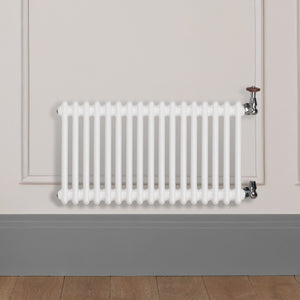 Grzejnik Dekoracyjny Żeberkowy - 3 Kolumnowy Biały - 426x785mm, Designerski grzejnik na ścianie wyłożonej panelami Empire