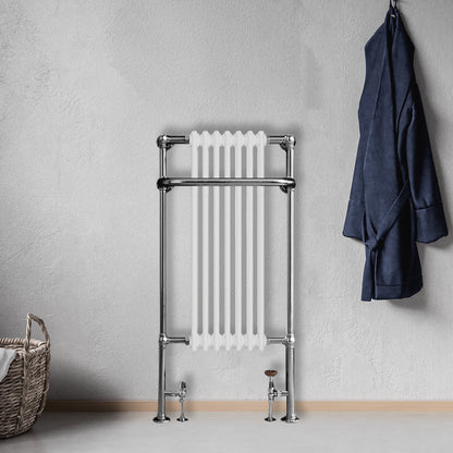 Grzejnik Łazienkowy Tradycyjny Żeberkowy - Chrom - 1130x553mm, Montaż podłogowy w nowoczesnej łazience