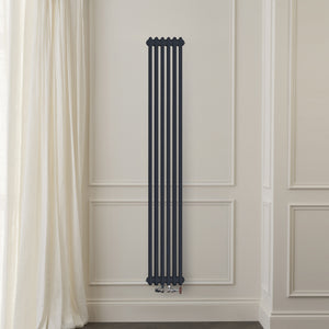 Grzejnik Dekoracyjny Pionowy - 3 Kolumnowy Szary - 1800x290mm, Designerski grzejnik na ścianie wyłożonej panelami Empire
