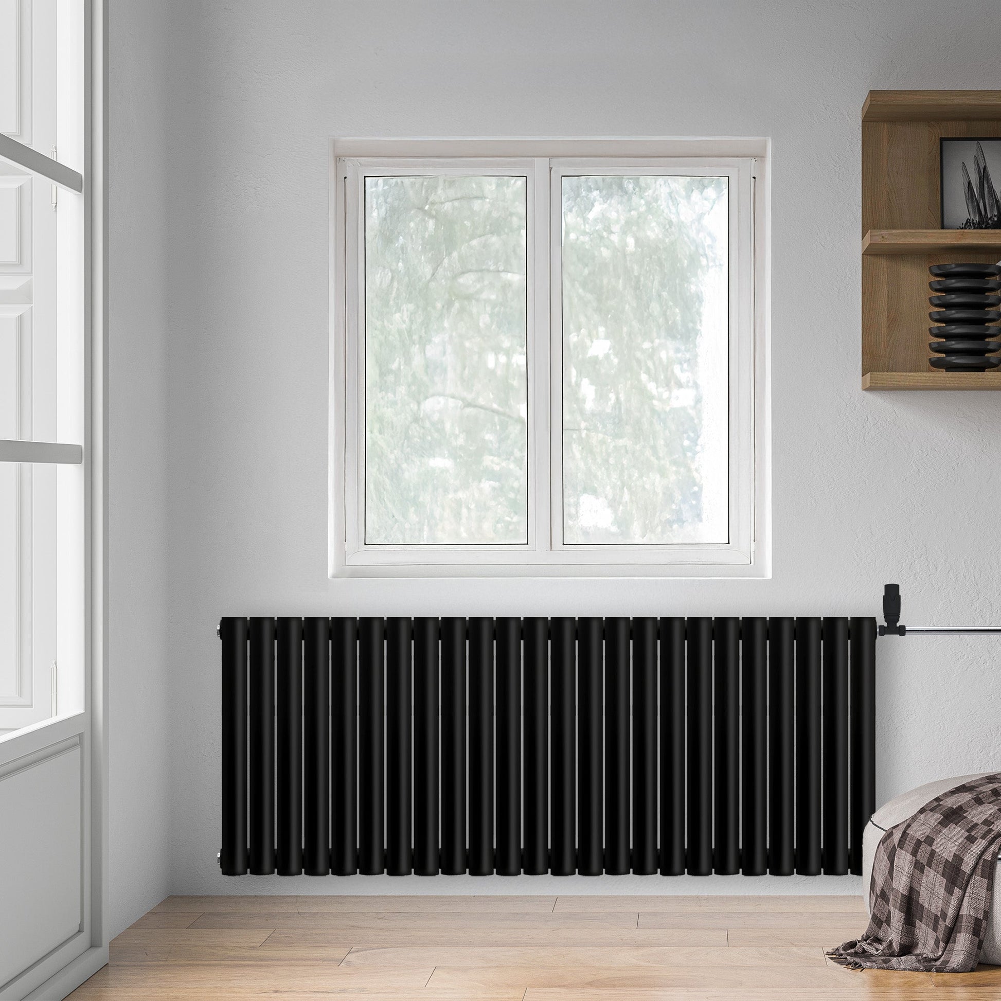 Grzejnik Dekoracyjny - Owalny Podwójny Kolumnowy Czarny - 660x1416mm, poziomy grzejnik w sypialni firmy Heissmann