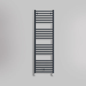 Grzejnik Łazienkowy Drabinkowy - Antracyt - 1600x500mm, gładkie tło firmy Lazzarini